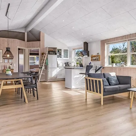 Minke - 2-2km From The Sea By Interhome